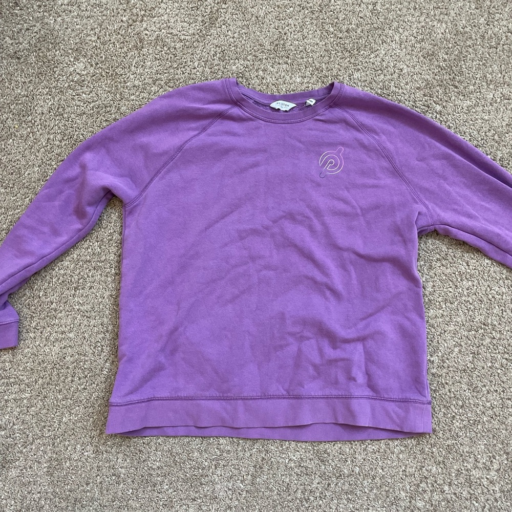 Peloton crew neck. XL